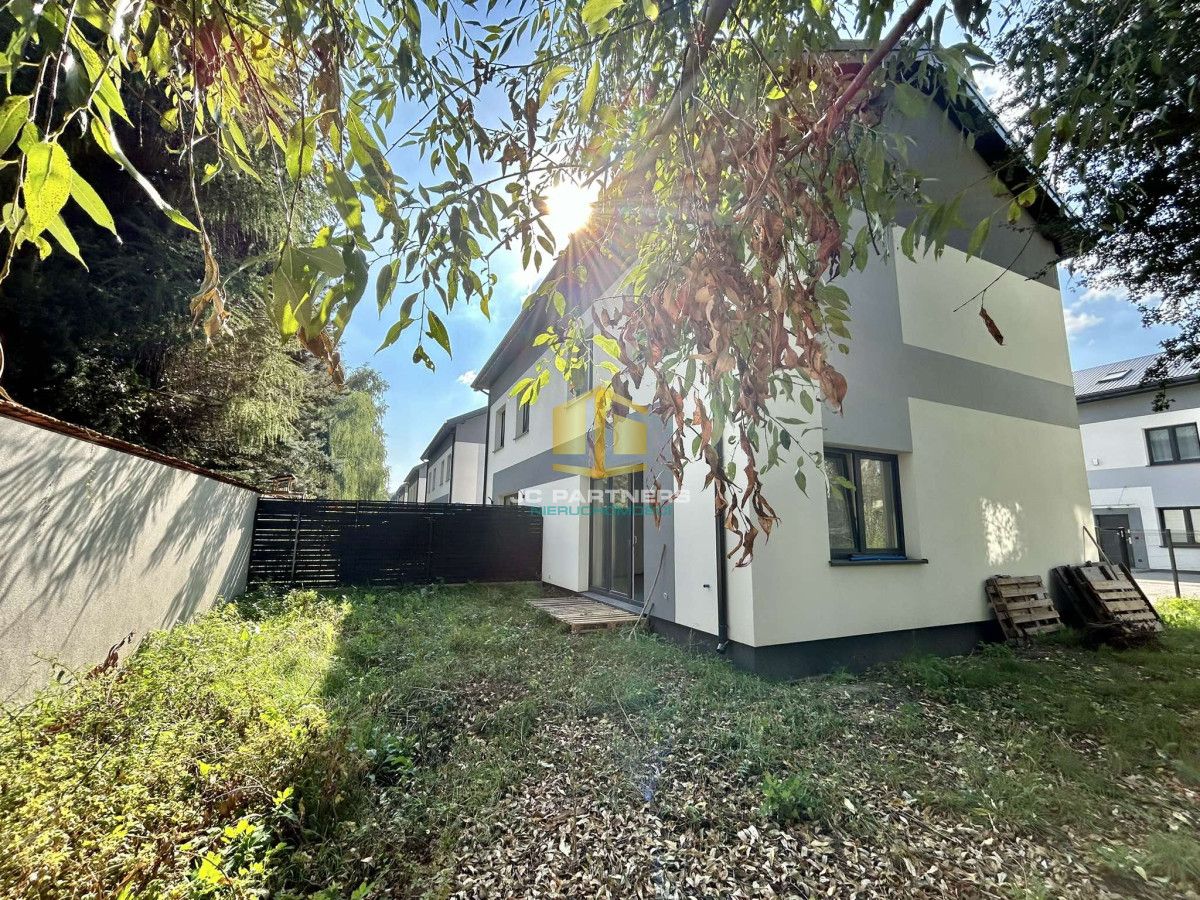 dom szeregowy, 4 pokoje Łomianki, ul. Prosta