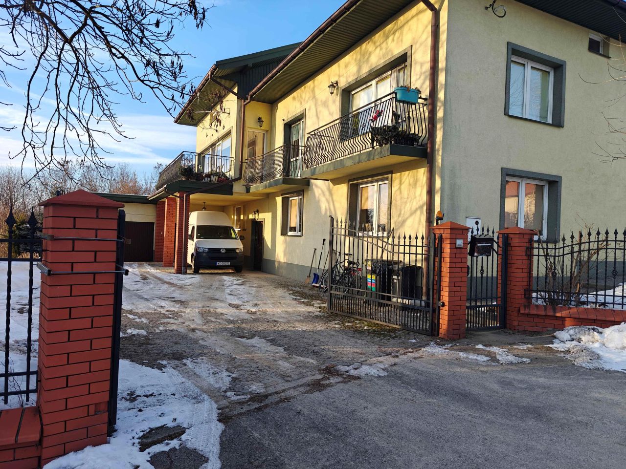 dom wolnostojący, 11 pokoi Szewna Woźniakówka, ul. Woźniakówka. Zdjęcie 1