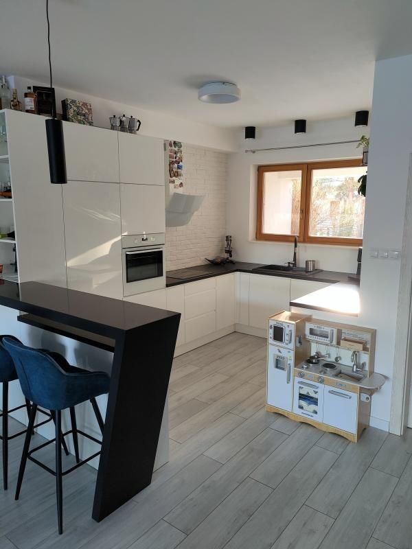 dom szeregowy, 4 pokoje Szczęsne, ul. Orla. Zdjęcie 4