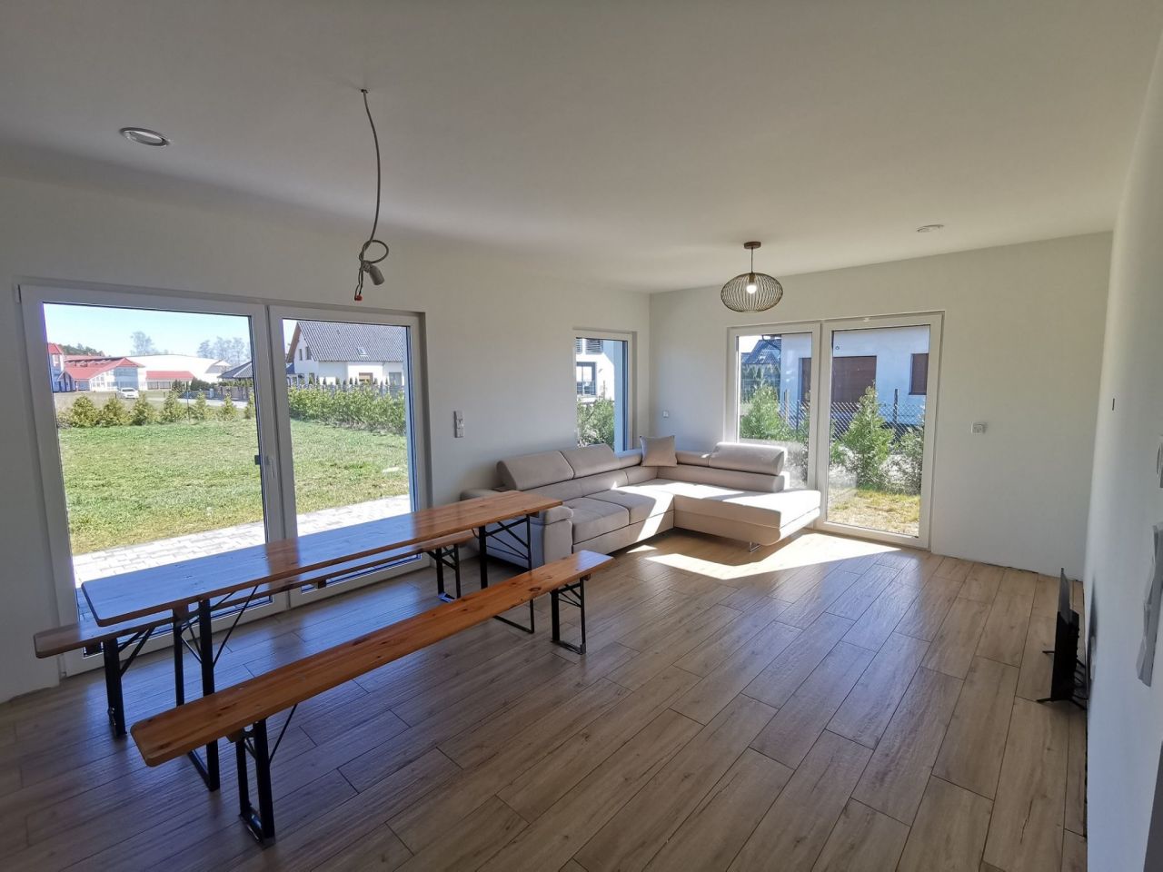 dom wolnostojący, 4 pokoje Święta. Zdjęcie 8