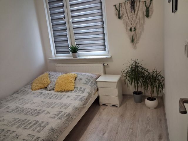 Mieszkanie 2-pokojowe Niemce, ul. Leonów. Zdjęcie 1