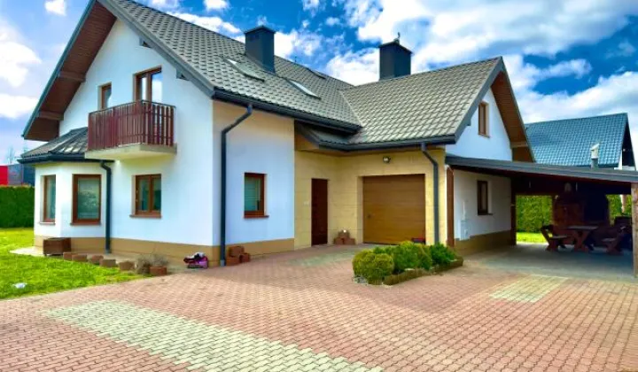 dom wolnostojący, 6 pokoi Krosno, ul. Krakowska