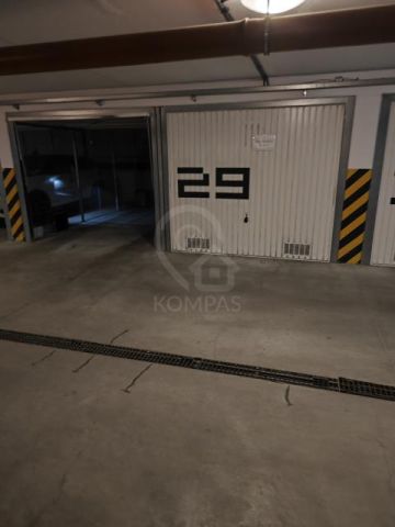 Garaż/miejsce parkingowe Wrocław Krzyki, ul. Obrońców Poczty Gdańskiej. Zdjęcie 3