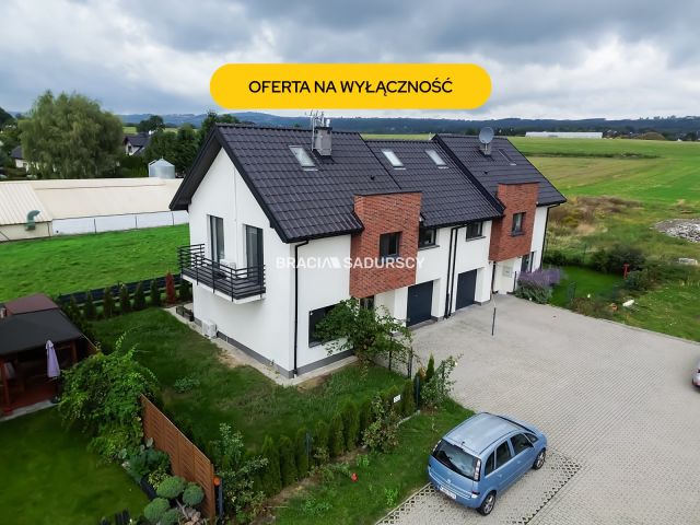 bliźniak, 5 pokoi Brzezie, ul. Szlachecka. Zdjęcie 1