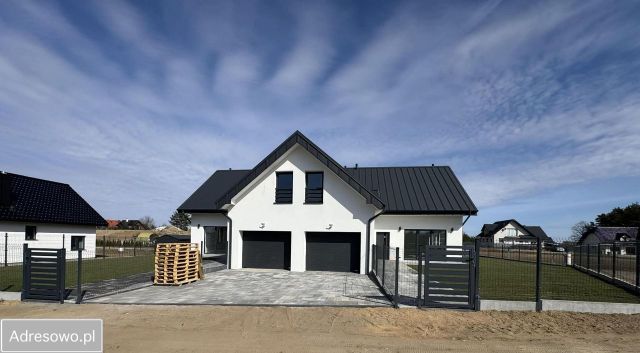 bliźniak, 5 pokoi Pomieczyno, ul. Złota. Zdjęcie 1