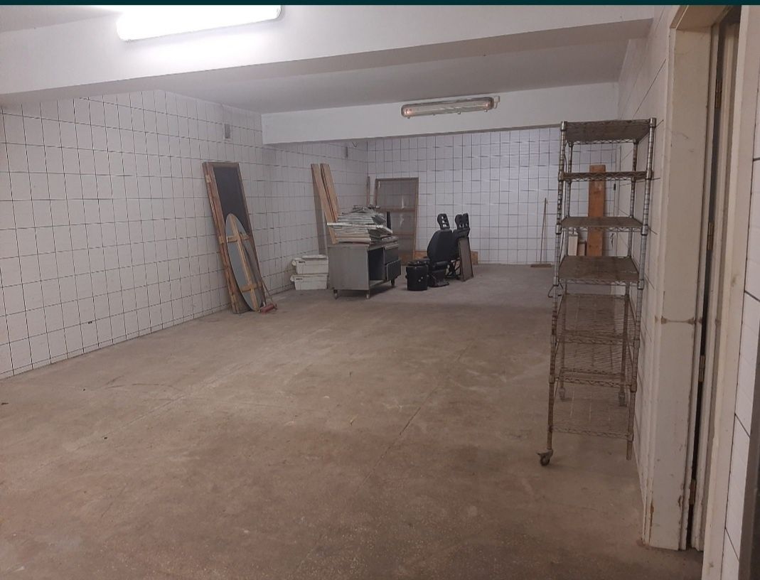 Hala/magazyn Knurów, ul. 1 Maja