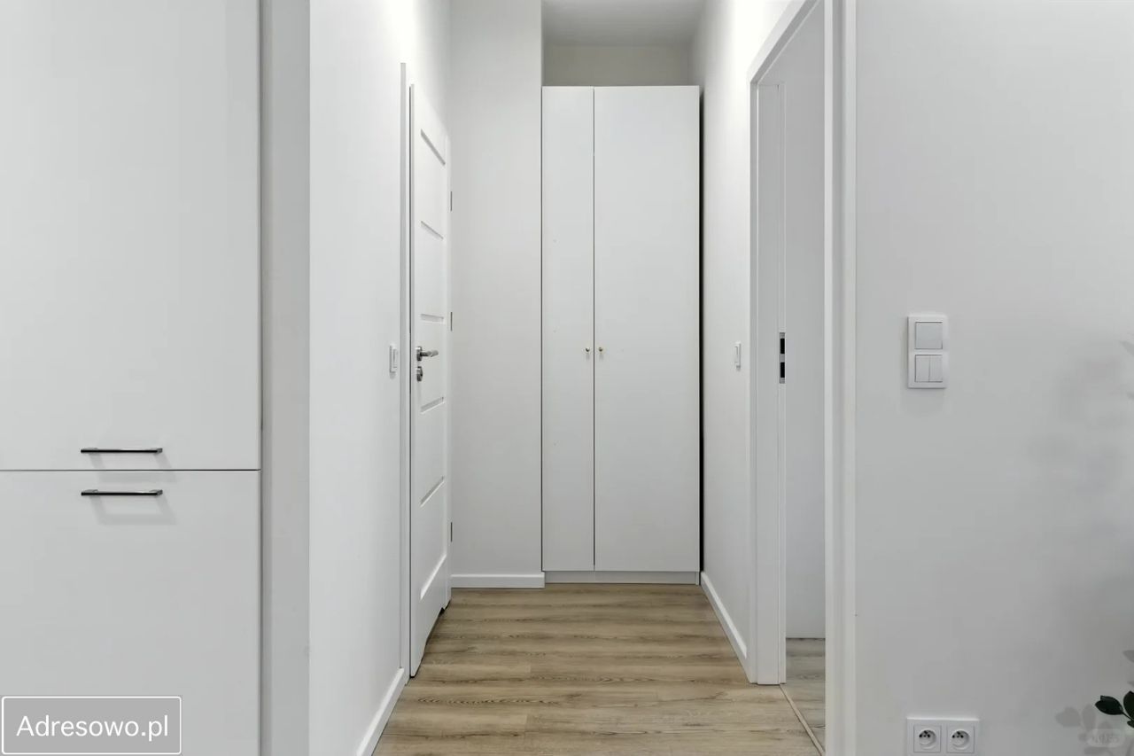 Mieszkanie 2-pokojowe Warszawa Służewiec, ul. Domaniewska. Zdjęcie 2