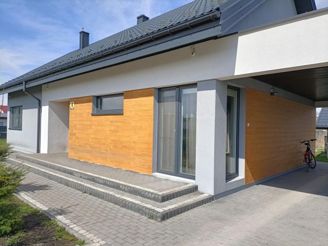 dom wolnostojący, 4 pokoje Bełchatów Bełchatówek, ul. Stalowa. Zdjęcie 1