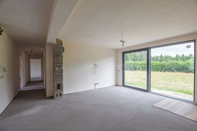 dom wolnostojący, 5 pokoi Komarno. Zdjęcie 18