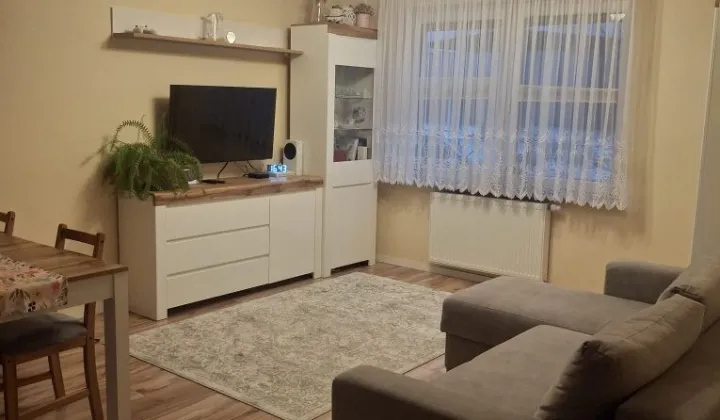 Mieszkanie 3-pokojowe Kaźmierz