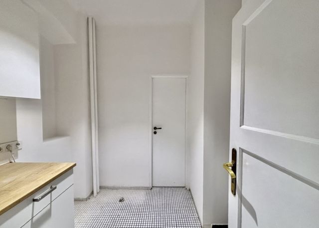 Mieszkanie 4-pokojowe Warszawa Śródmieście, al. 3 Maja. Zdjęcie 16