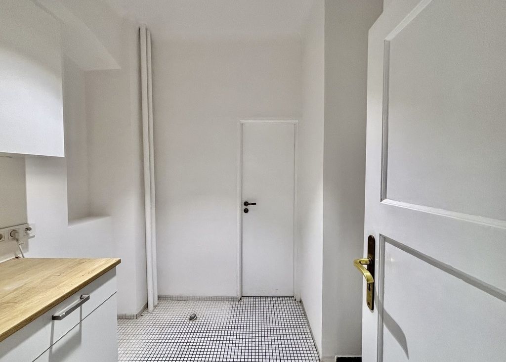 Mieszkanie 4-pokojowe Warszawa Śródmieście, al. 3 Maja. Zdjęcie 16