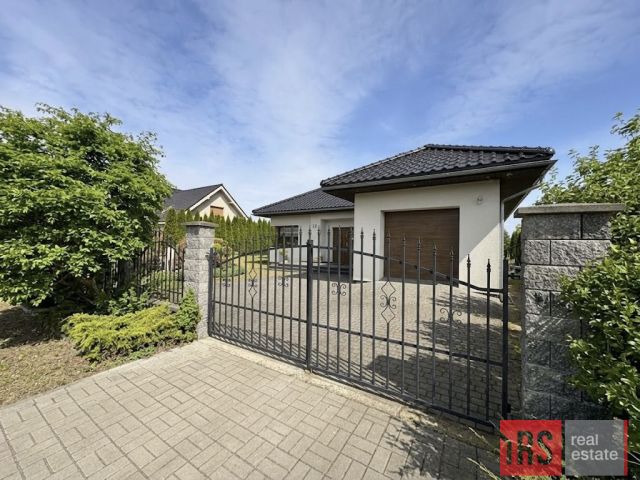 dom wolnostojący, 4 pokoje Zwierzyn, ul. Jasna. Zdjęcie 3