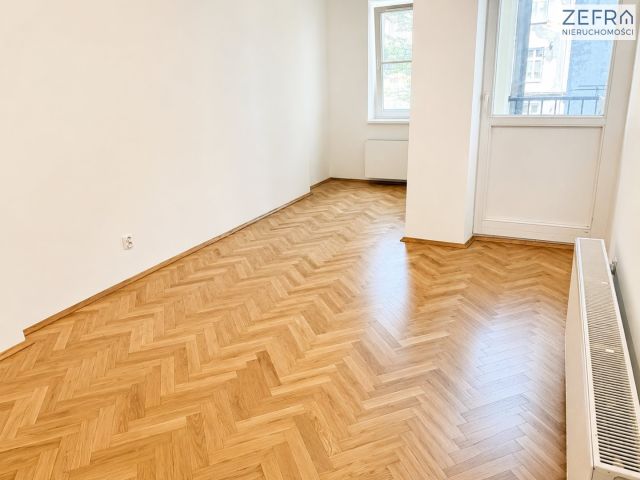 Lokal Kraków Stare Miasto. Zdjęcie 9
