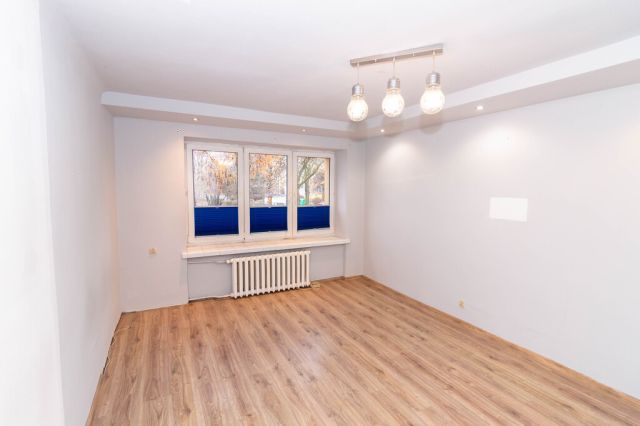 Mieszkanie 2-pokojowe Ostrowiec Świętokrzyski, ul. Mikołaja Kopernika. Zdjęcie 2