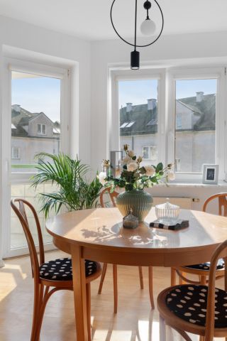 Mieszkanie 5-pokojowe Warszawa Ochota, ul. Włodarzewska. Zdjęcie 1