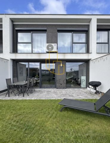 dom szeregowy, 4 pokoje Wrocław Ołtaszyn. Zdjęcie 2