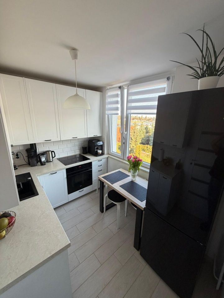 Mieszkanie 4-pokojowe Świdnik. Zdjęcie 3