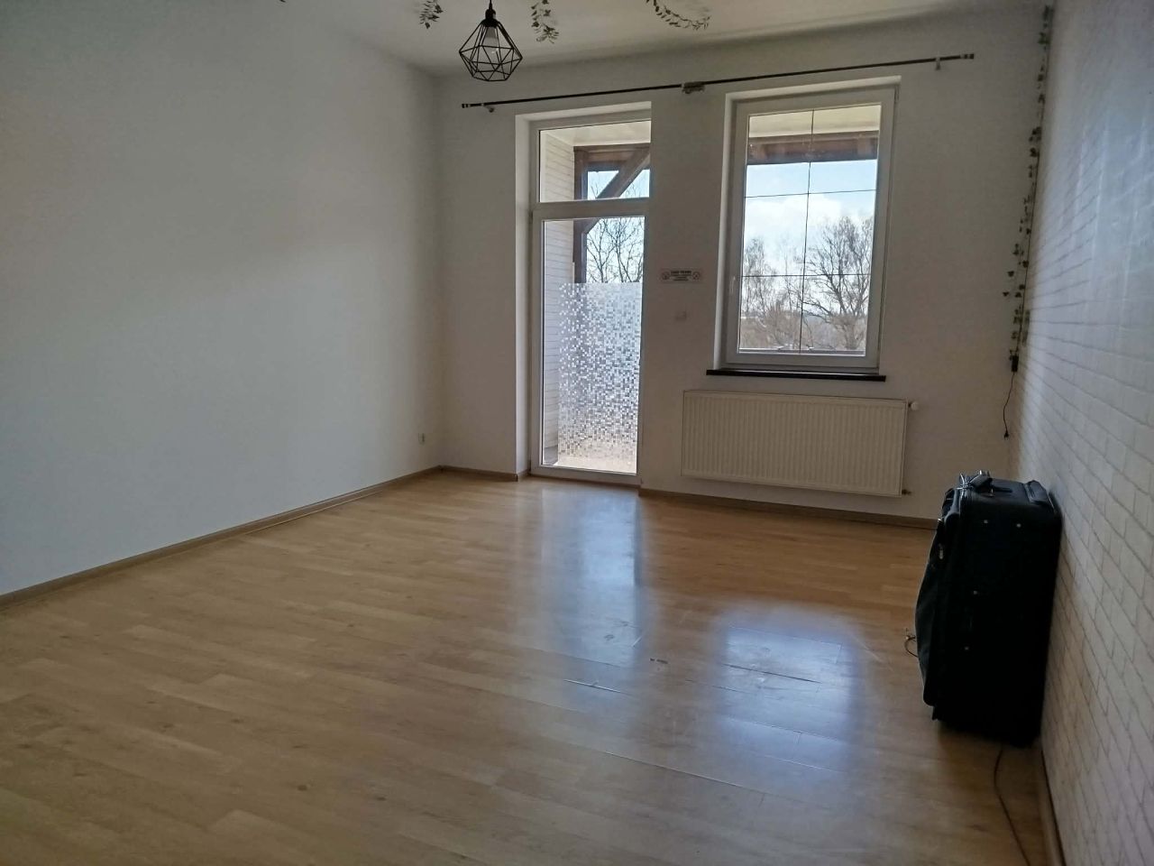 Mieszkanie 3-pokojowe Zebrzydowa. Zdjęcie 2