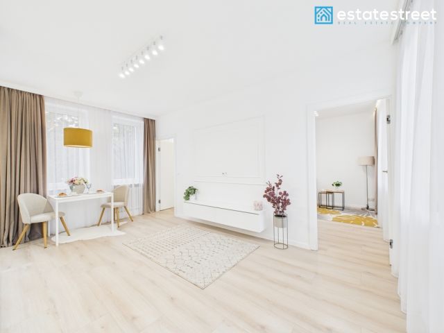 Mieszkanie 3-pokojowe Kraków, os. Stalowe. Zdjęcie 1