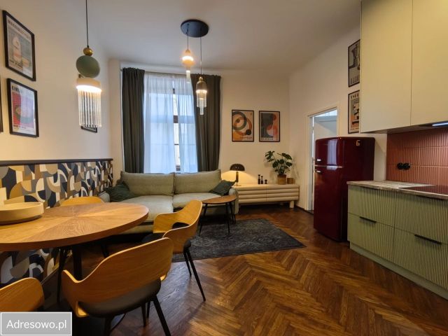 Mieszkanie 4-pokojowe Warszawa Ochota, ul. Uniwersytecka. Zdjęcie 1