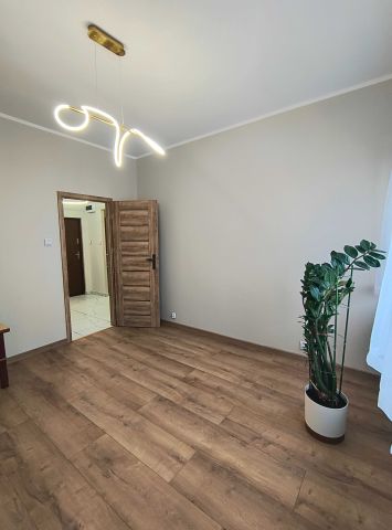 Mieszkanie 2-pokojowe Dąbrowa Górnicza Ząbkowice, al. Aleja Zwycięstwa. Zdjęcie 1