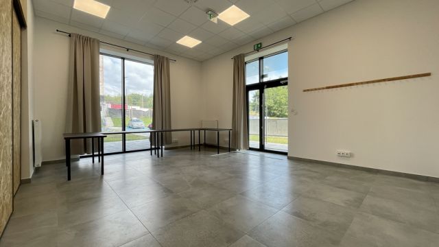 Biuro Rzeszów, rondo im. Żołnierzy 10 Sudeckiej Dywizji Piechoty. Zdjęcie 3