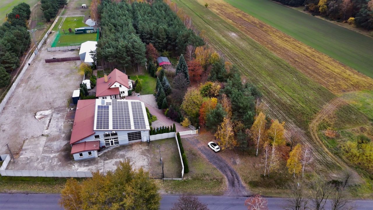 dom wolnostojący, 5 pokoi Chylin. Zdjęcie 3