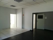 Hala/magazyn Słupia pod Bralinem. Zdjęcie 1