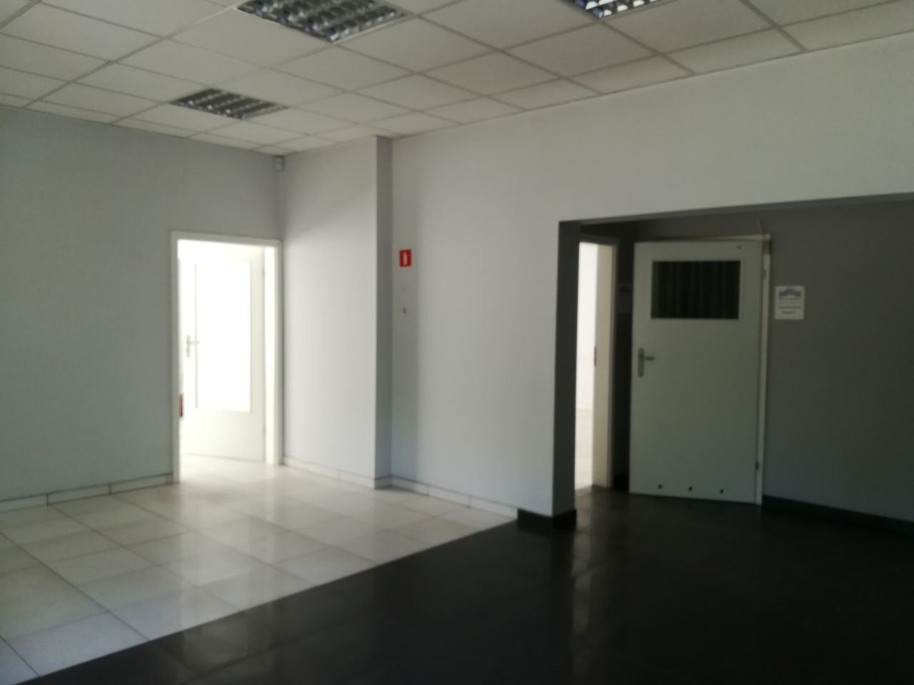 Hala/magazyn Słupia pod Bralinem. Zdjęcie 2