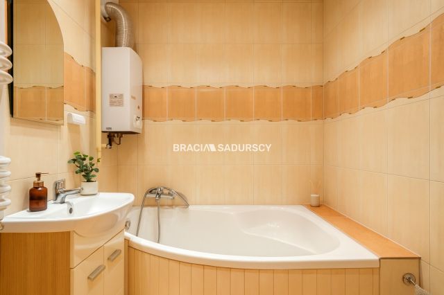 Mieszkanie 3-pokojowe Kraków, ul. ks. Piotra Ściegiennego. Zdjęcie 5