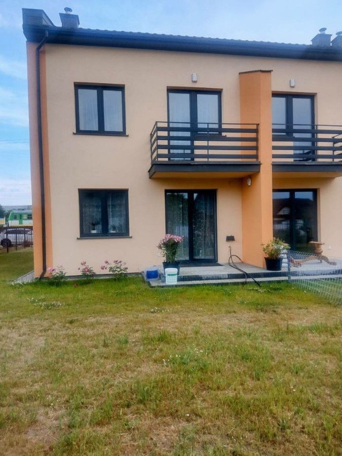 bliźniak, 3 pokoje Bieniewice. Zdjęcie 2