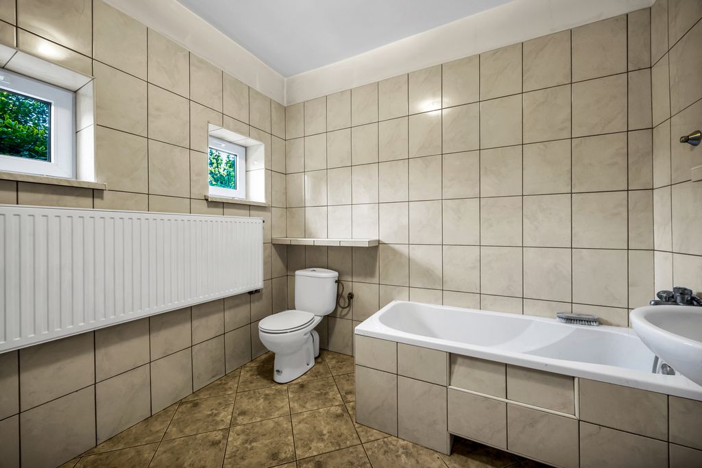 dom wolnostojący, 8 pokoi Kalisz, ul. Żwirki i Wigury. Zdjęcie 18