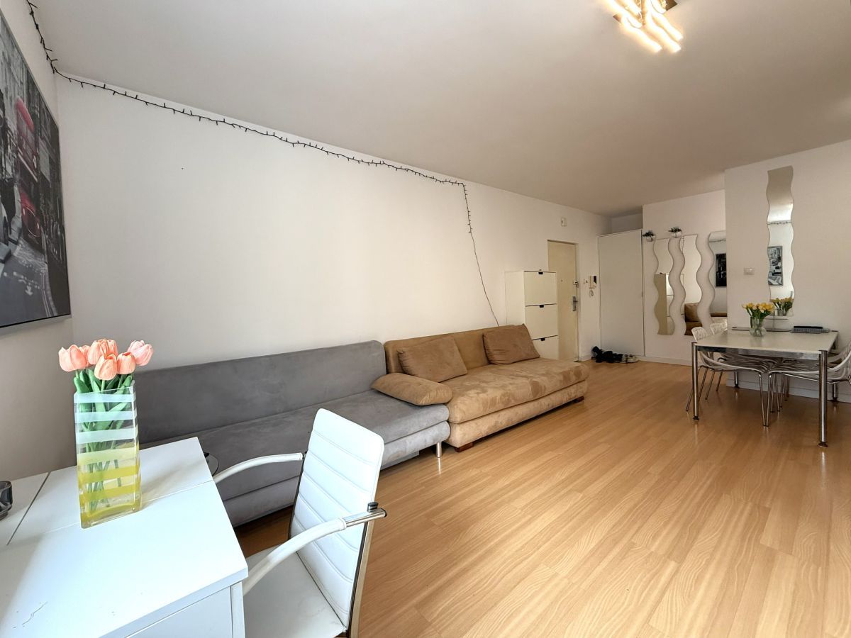 Mieszkanie 4-pokojowe Warszawa Powiśle, al. 3 Maja. Zdjęcie 1