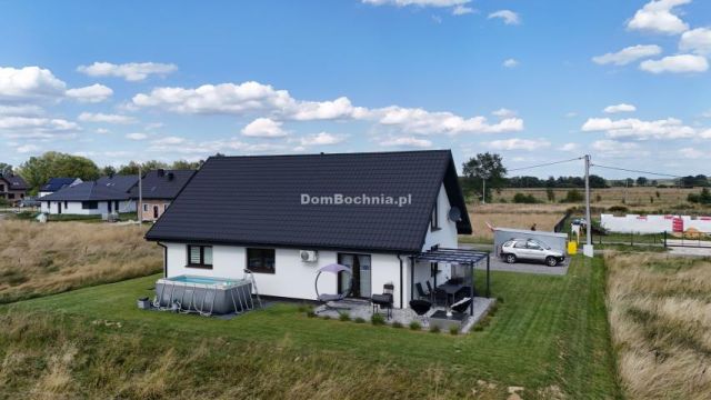 dom wolnostojący, 4 pokoje Ostrów Królewski. Zdjęcie 4