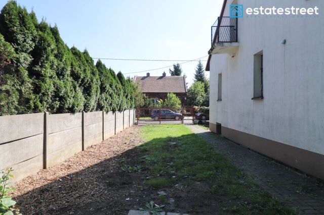 bliźniak, 4 pokoje Kraków Nowa Huta, ul. Obwodowa. Zdjęcie 9