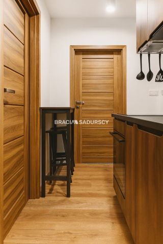 Mieszkanie 4-pokojowe Kraków Podgórze, ul. Stanisława Klimeckiego. Zdjęcie 21