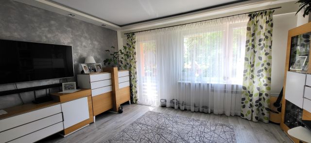 Mieszkanie 3-pokojowe Radom Gołębiów, ul. ks. Ignacego Skorupki. Zdjęcie 1