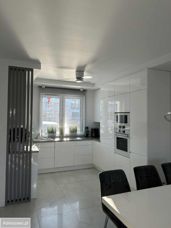 dom szeregowy, 4 pokoje Wawrów, ul. Brzozowa. Zdjęcie 4