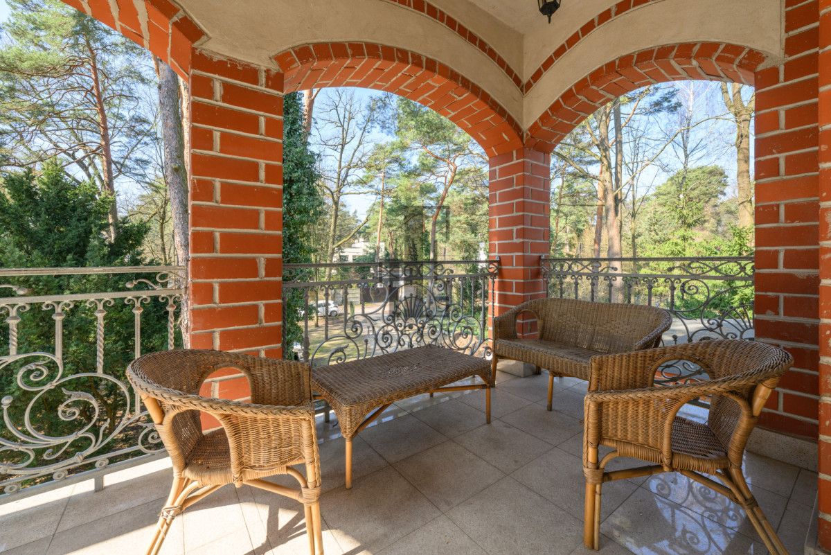 dom wolnostojący, 9 pokoi Podkowa Leśna. Zdjęcie 5