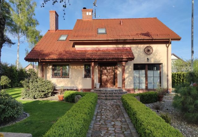 dom wolnostojący, 5 pokoi Siemianice, ul. Fiołkowa. Zdjęcie 1