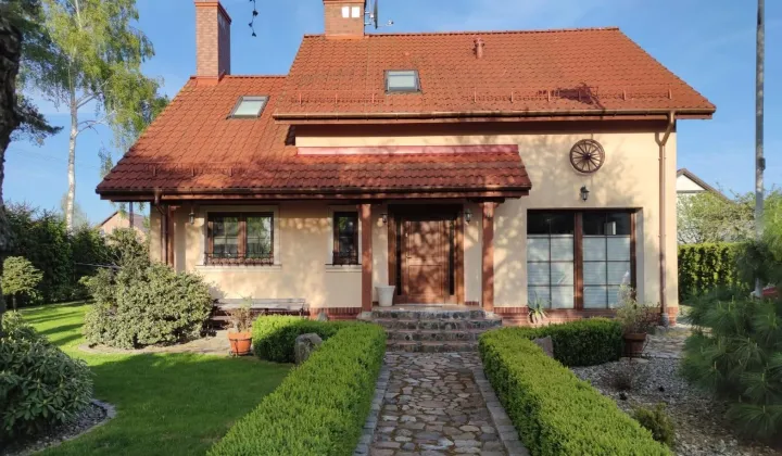 dom wolnostojący, 5 pokoi Siemianice, ul. Fiołkowa