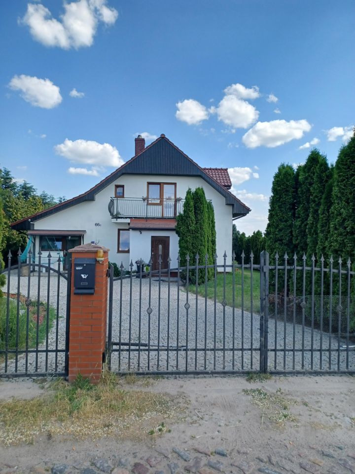 dom wolnostojący, 7 pokoi Parsów