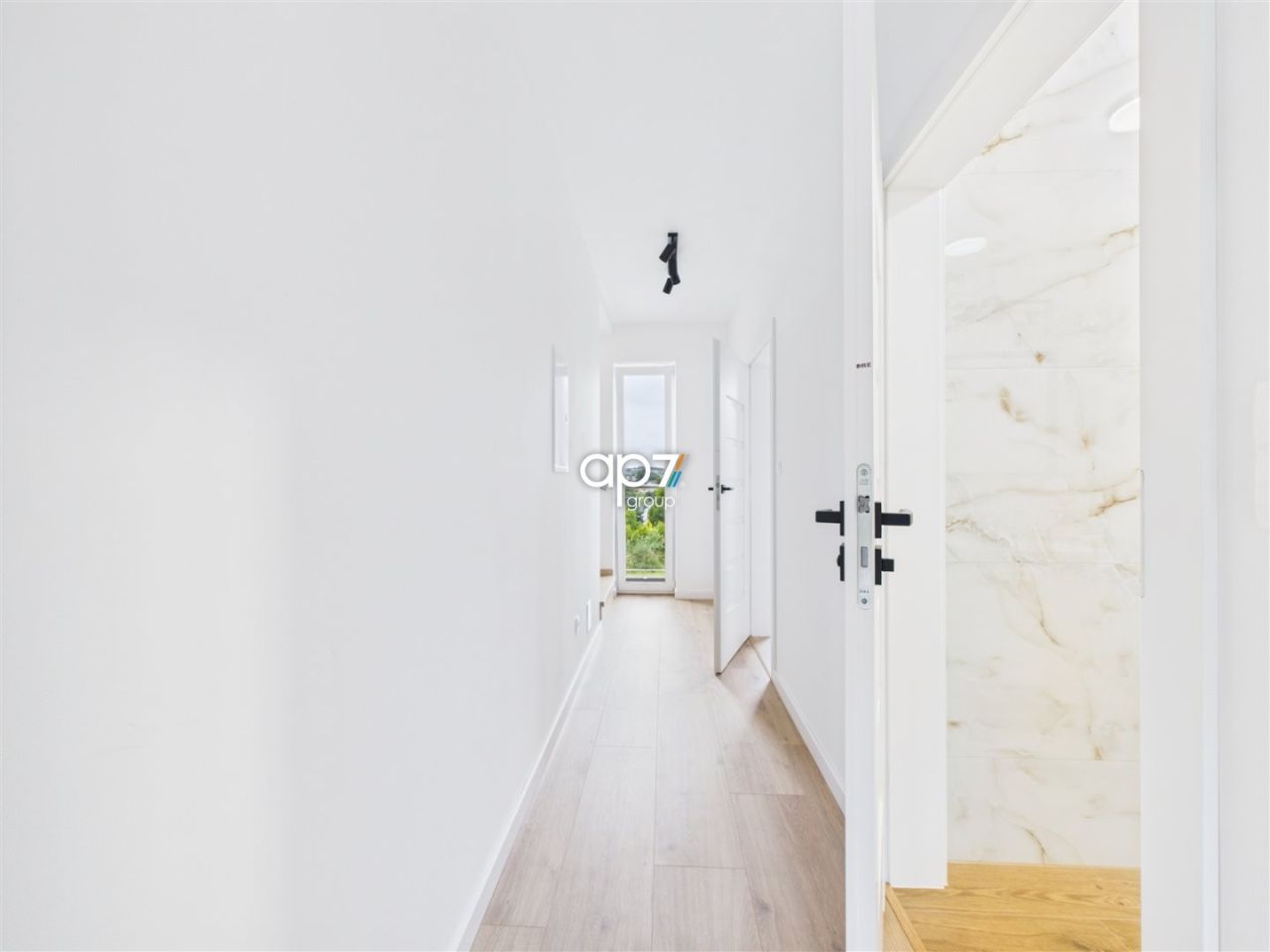 Mieszkanie 4-pokojowe Wieliczka. Zdjęcie 3