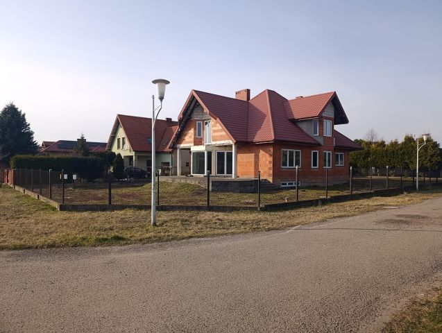 dom wolnostojący, 5 pokoi Płock Borowiczki-Parcele, ul. Drozdowa. Zdjęcie 1
