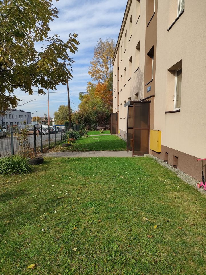 Mieszkanie 2-pokojowe Bielsko-Biała, ul. Konstantego Ildefonsa Gałczyńskiego. Zdjęcie 11