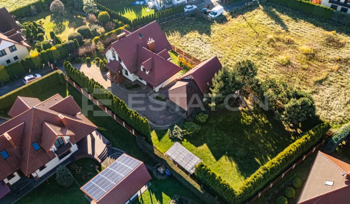 dom wolnostojący, 5 pokoi Dębica, ul. Budzisz