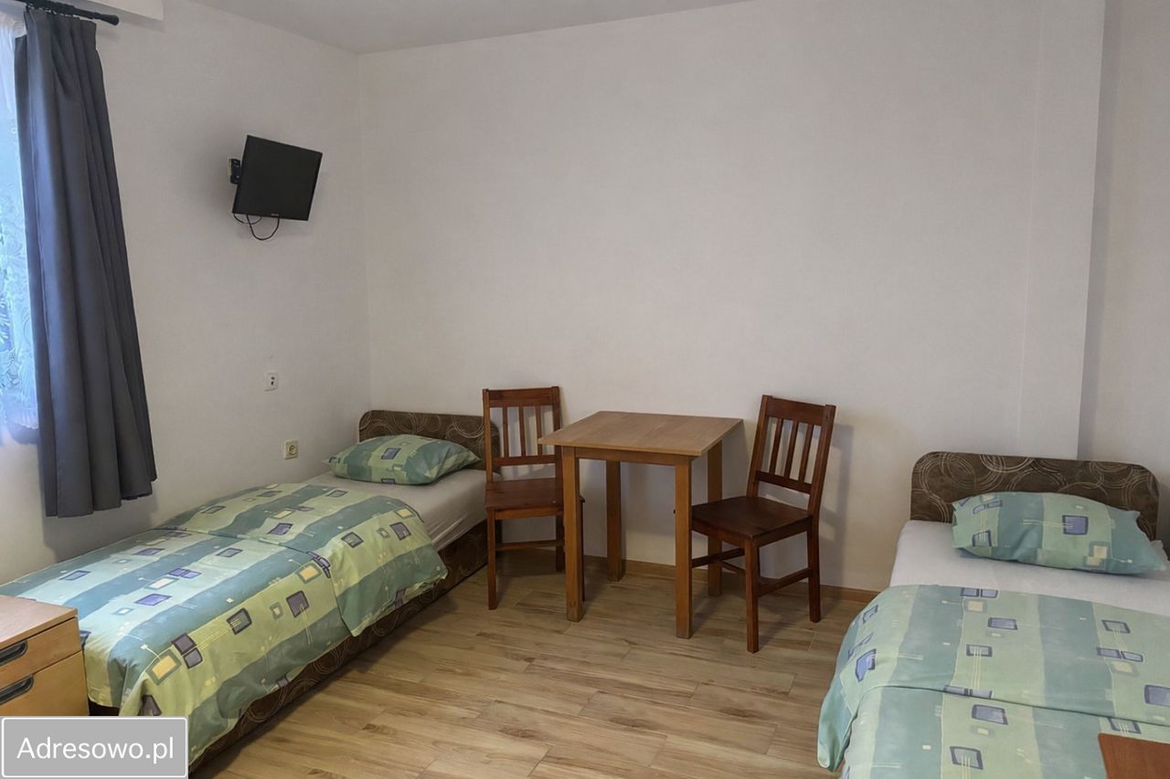 dom wolnostojący, 10 pokoi Nadole. Zdjęcie 18