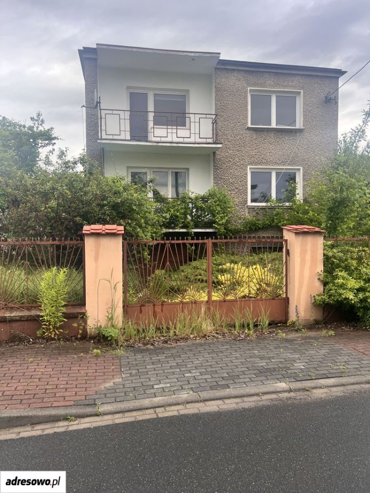 dom wolnostojący, 6 pokoi Częstochowa Stradom. Zdjęcie 2