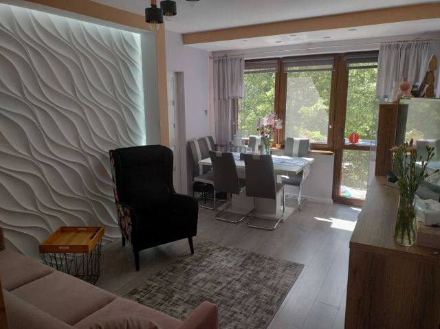 Mieszkanie 3-pokojowe Praszka, ul. Kościuszki. Zdjęcie 1